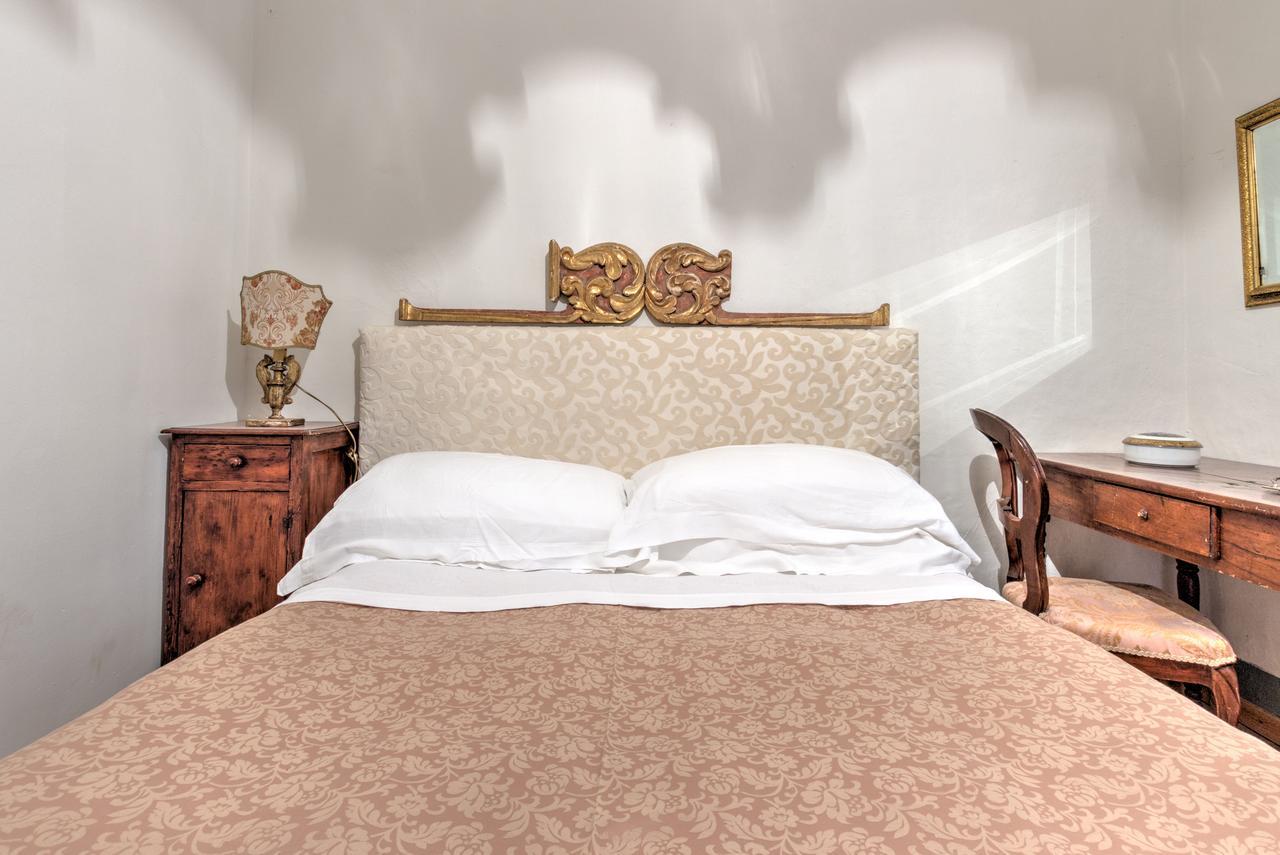 B&B La Residenza Del Poeta Montesicuro Ngoại thất bức ảnh